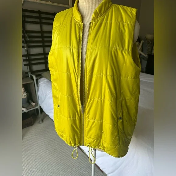 Banana Republic vest, size large - Picture 4 of 13